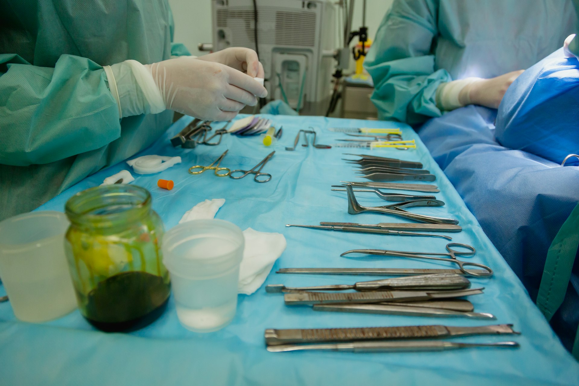 Laparoscopic instruments and surgical tools